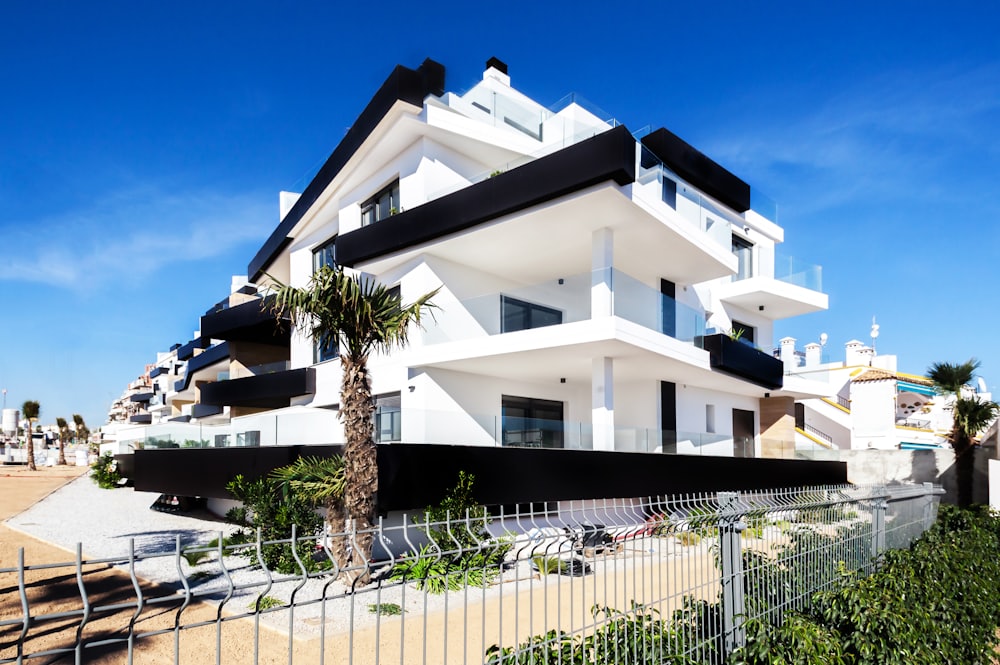 Residential building plot in Pervolia
